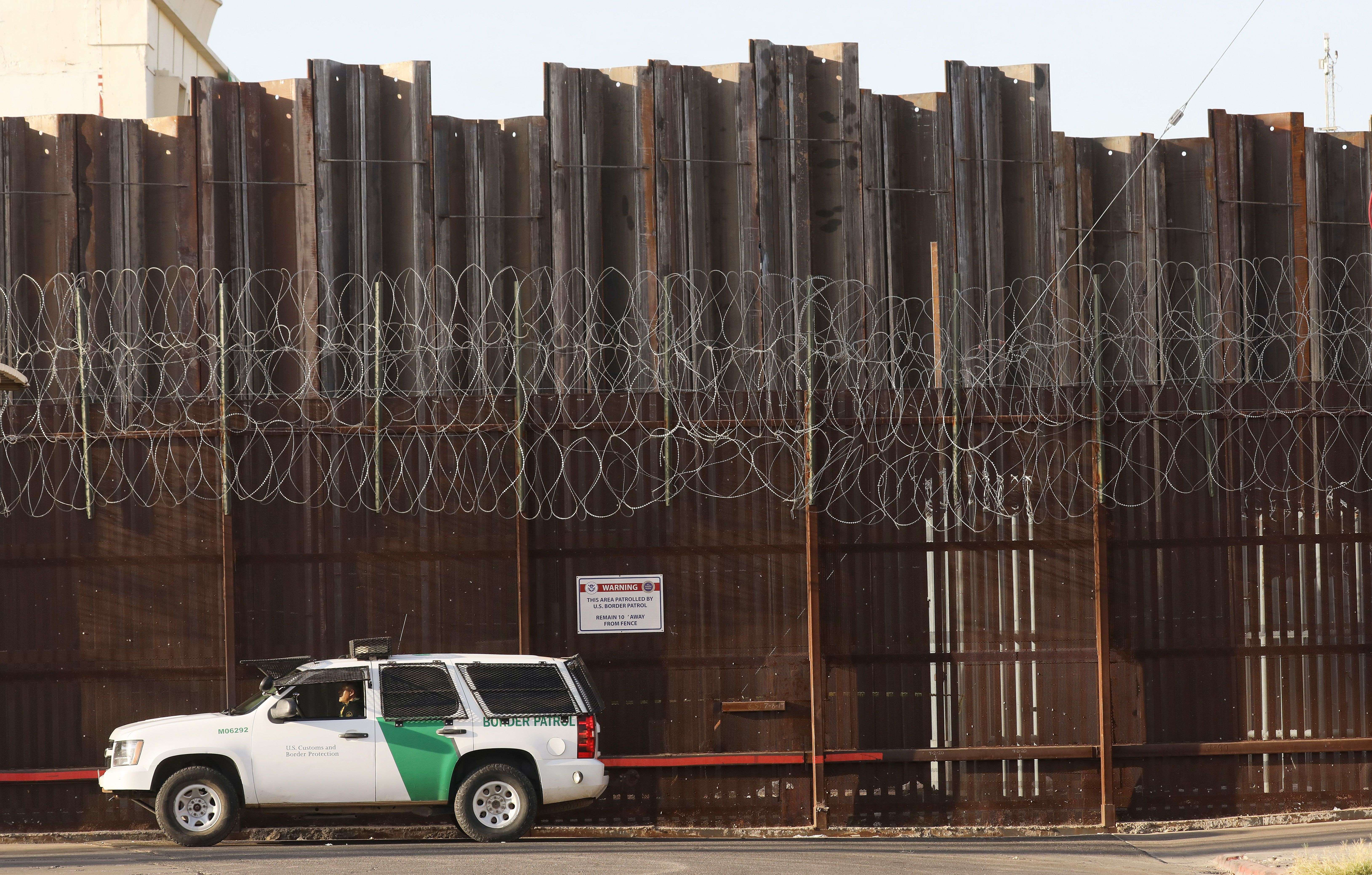 A pesar de que hay un descenso en la detención de migrantes en la frontera sur de Estados Unidos, septiembre último fue el mes con más arrestos desde 2012. (Foto Prensa Libre: Hemeroteca PL)