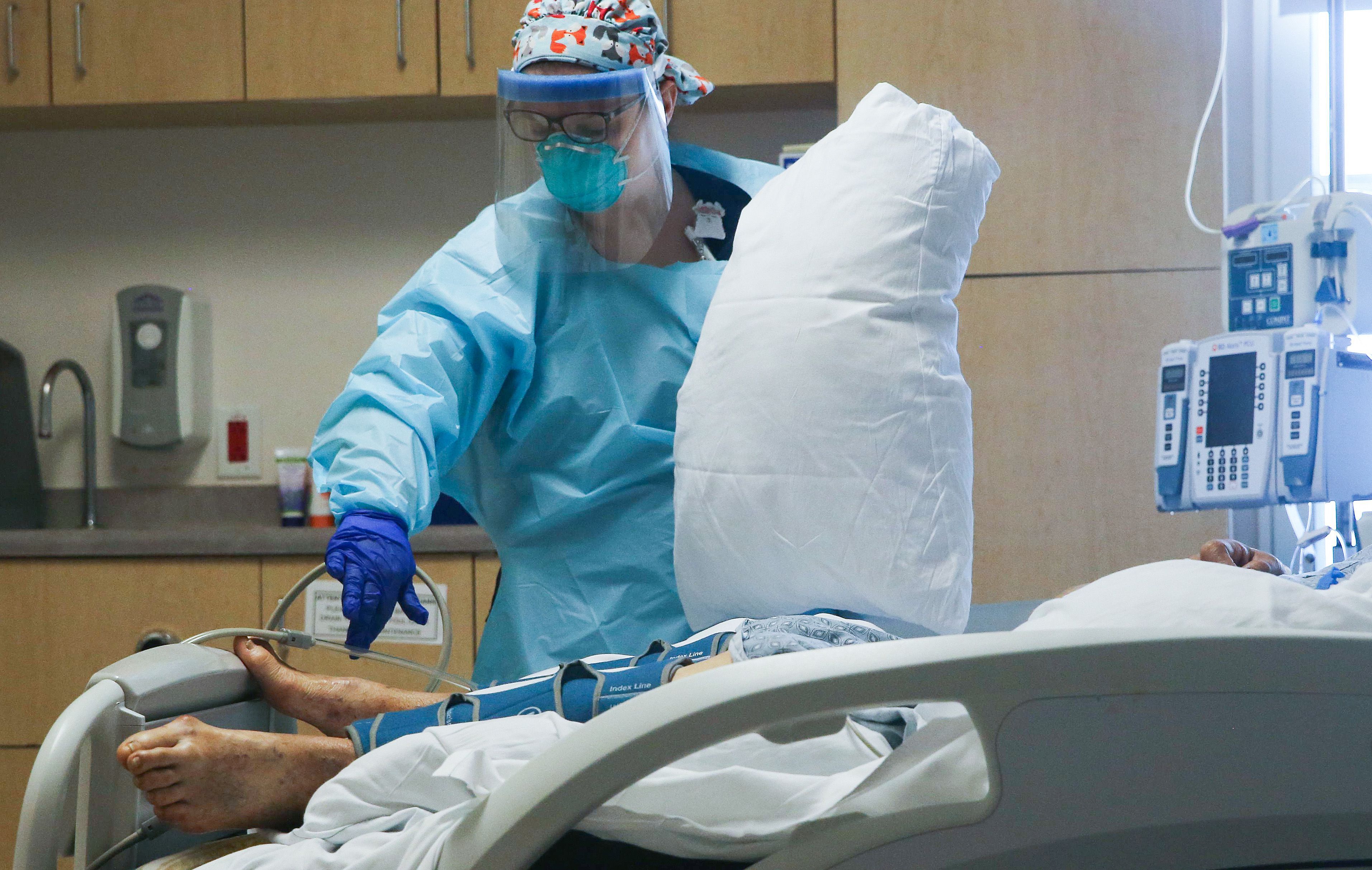 México comprará a través de las Naciones Unidas medicinas, equipos hospitalarios y futuras vacunas contra la covid-19. (Foto Prensa Libre: AFP)