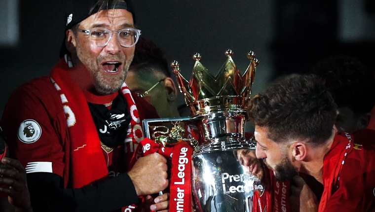 Jürgen Klopp fue campeón de la Premier con el Liverpool. (Foto Prensa Libre: EFE).