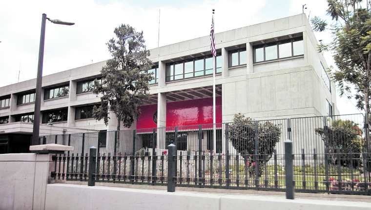 La embajada de Estados Unidos suspenderá las citas para tramite de visas de ni inmigrantes a partir del 16 de julio. (Foto: Hemeroteca PL)