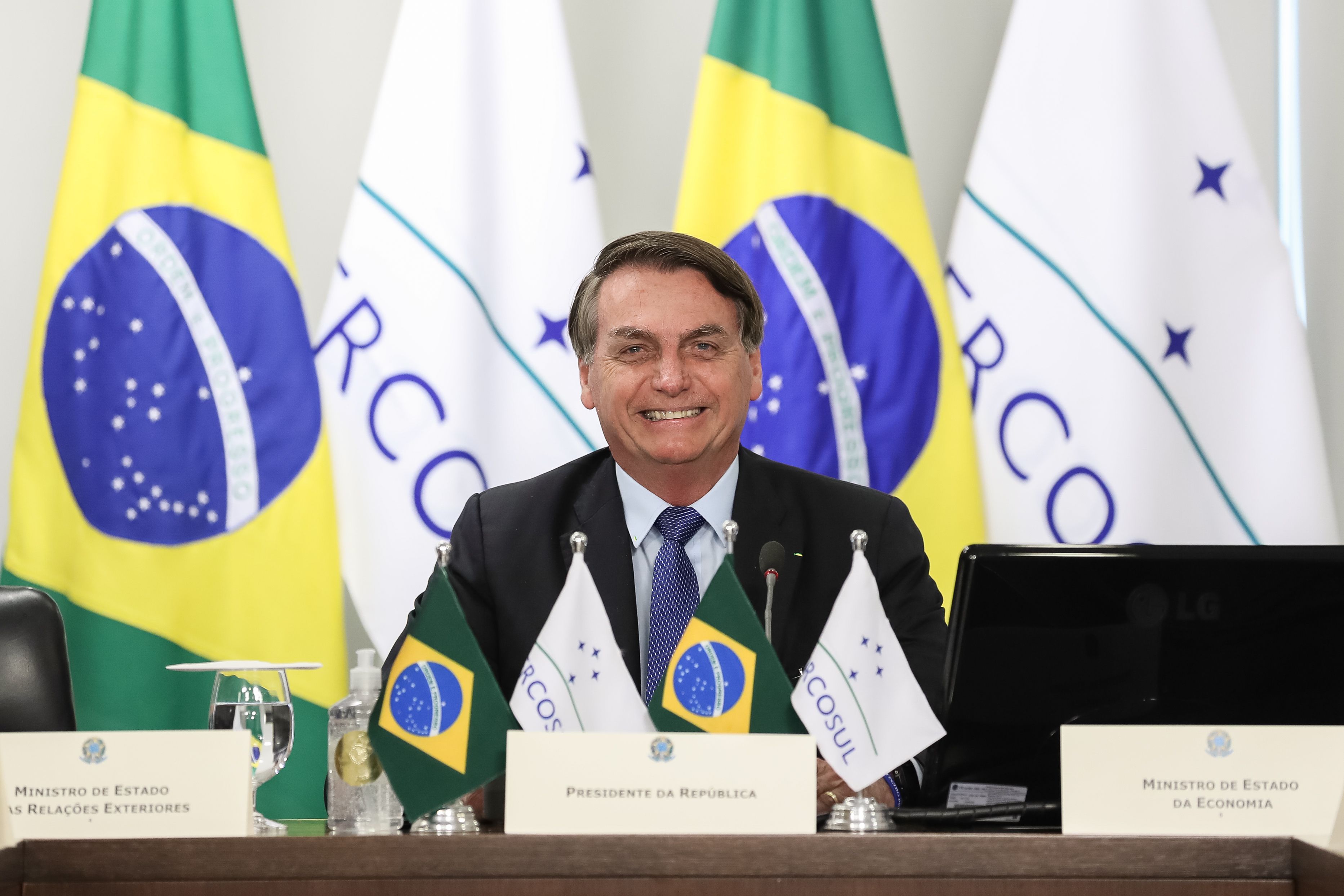 El presidente brasileño Jair Bolsonaro es criticado por sus acciones frente al coronavirus. (Foto Prensa Libre: AFP)