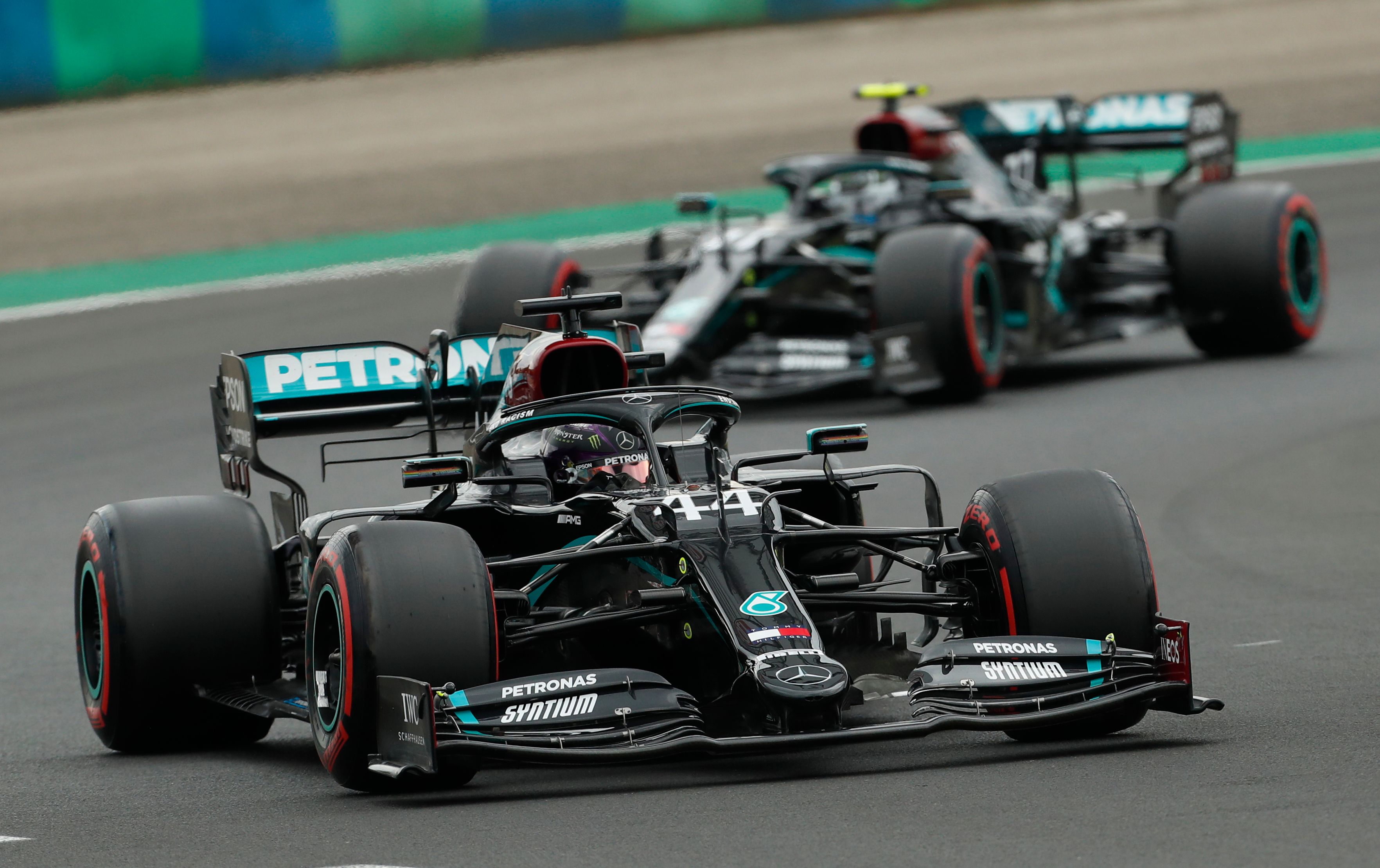 El británico Lewis Hamilton saldrá primero el domingo en el Gran Premio de Hungría. Foto Prensa Libre: AFP