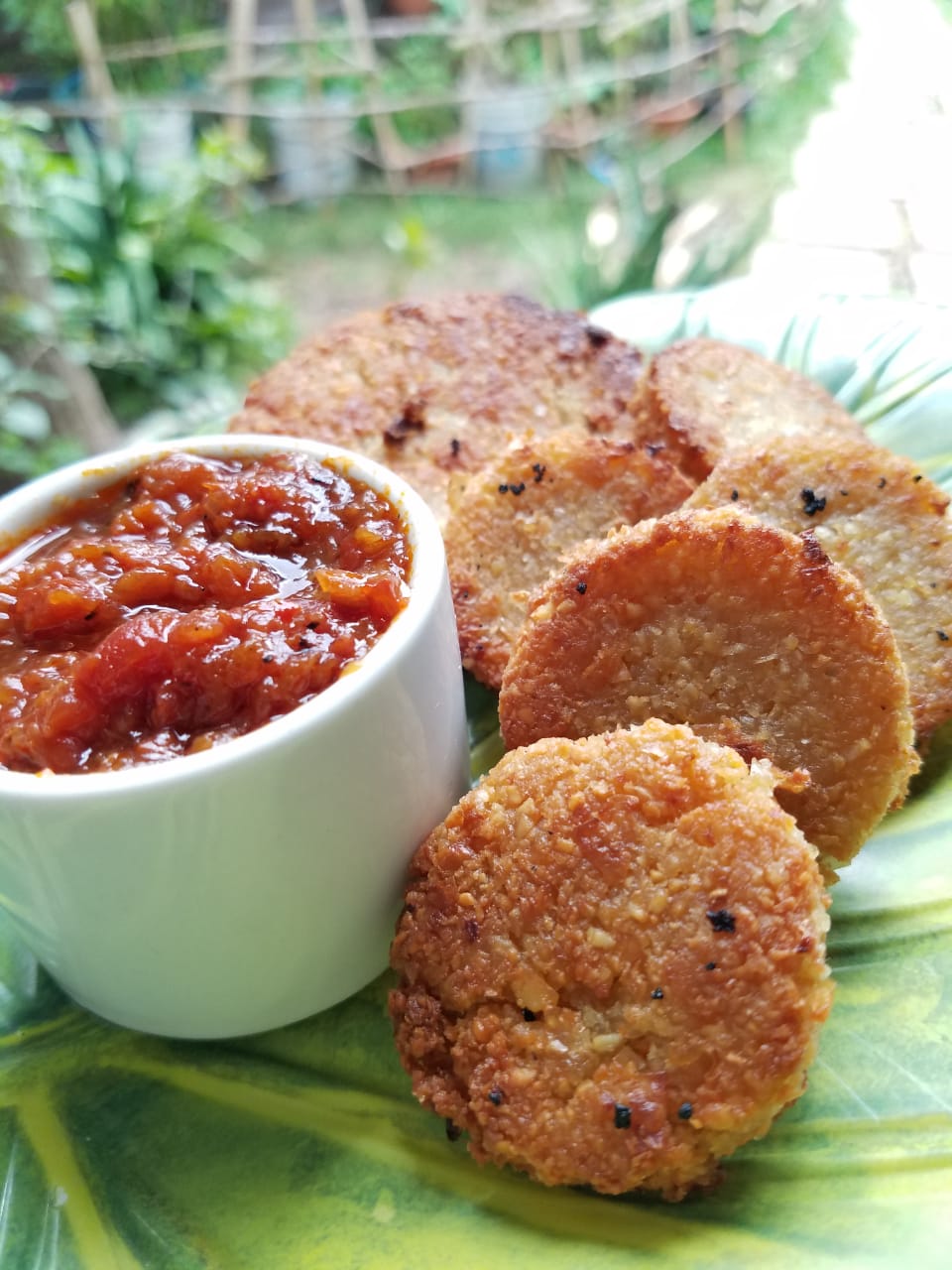 Tienen la apariencia de los convencionales medallones de pollo, pero están preparados sin ningún producto de origen animal. Son deliciosos, sustanciosos y nutritivos. Esta receta fue creada por la chef Giannina Santilli,  de Galactic Cooking. (Foto Prensa Libre, Giannina Santilli)