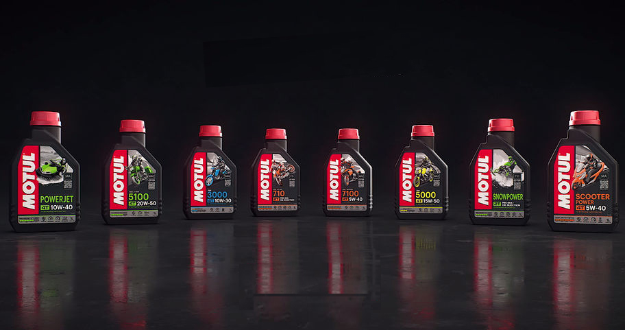 El nuevo empaque de los lubricantes Motul es más amigable y fácil de entender para el cliente. (Foto Prensa Libre: cortesía Motul)