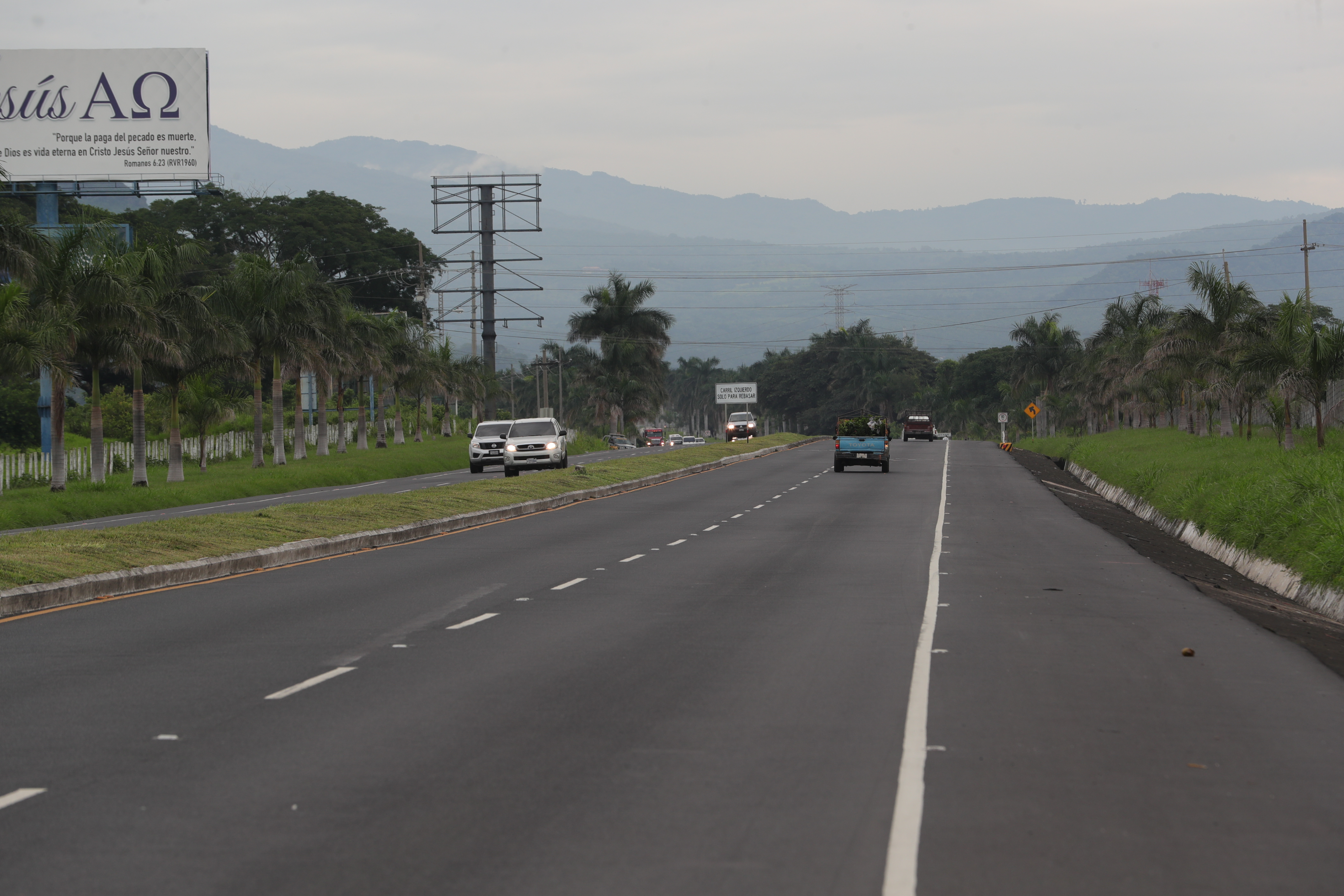 CONVIA había sido la adjudicada para el proceso de rehabilitación, administración, operación, mantenimiento y obras complementarias de la Autopista Escuintla - Puerto Quetzal. (Foto Prensa Libre: Hemeroteca PL)