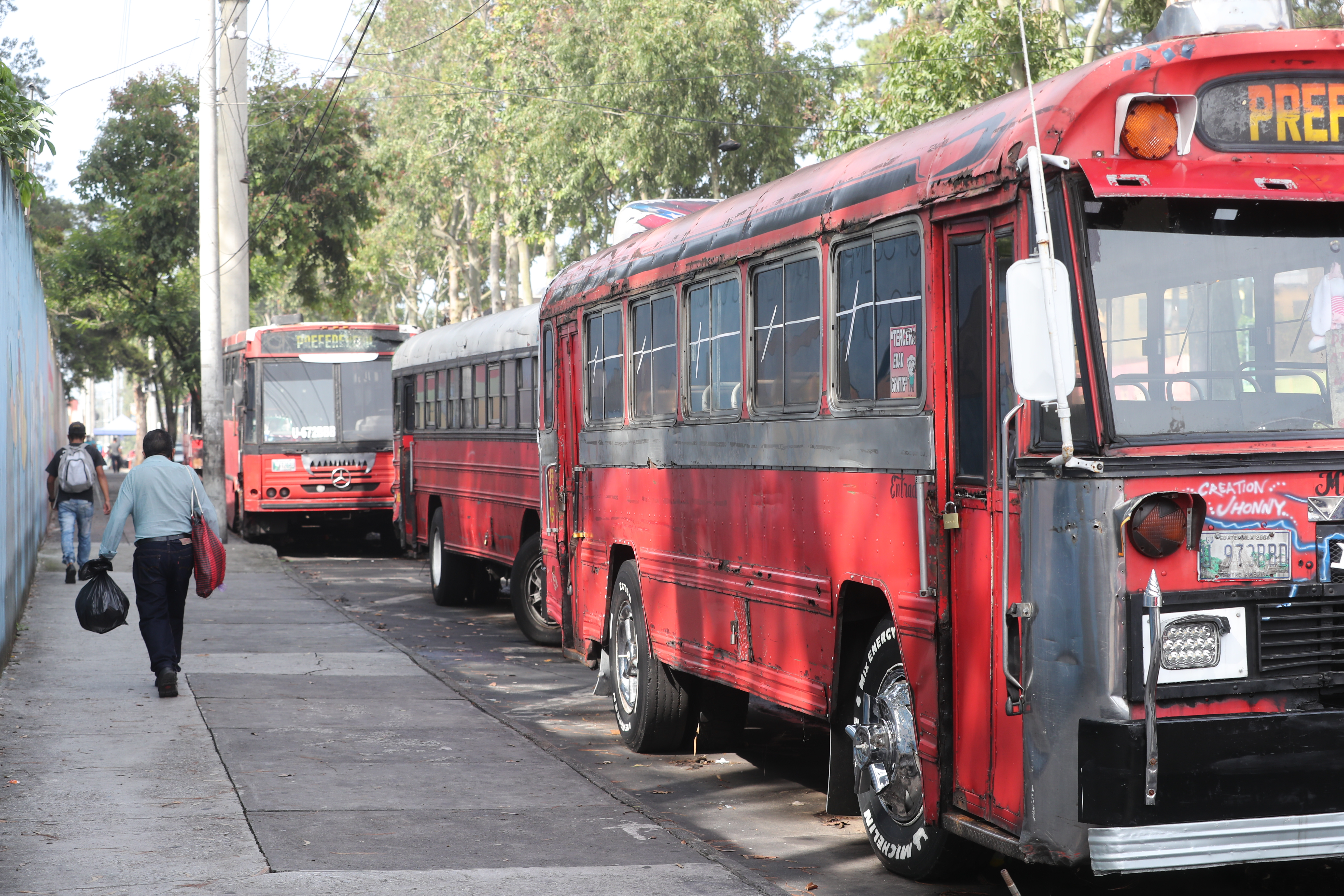 Empresas de transporte ya coordinan con la autoridades de gobierno todos los procesos para reanudar operaciones. Fotografía: Prensa Libre. 