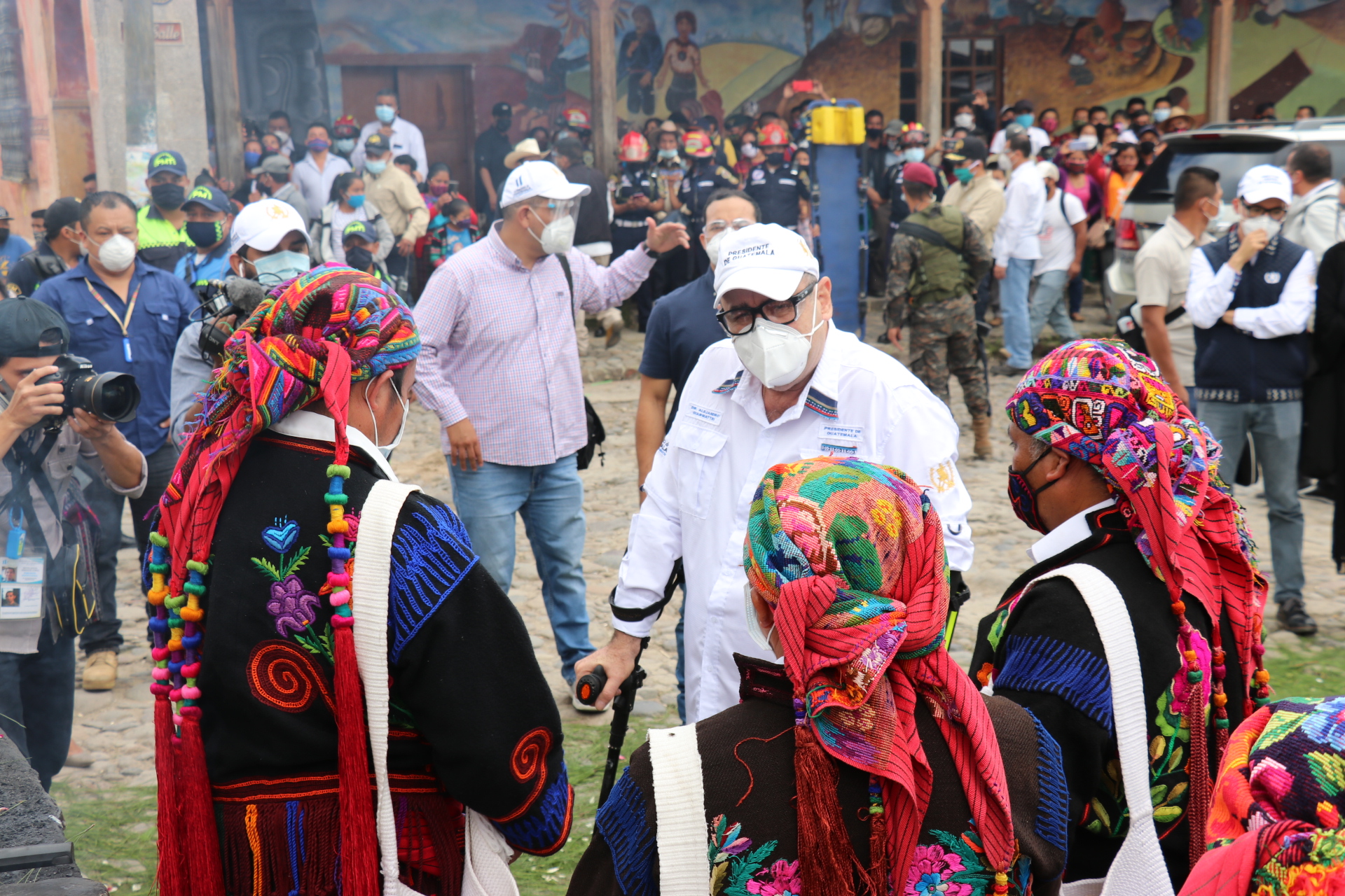 Representantes de los pueblos indígenas le exigen al Gobierno que cumpla con la sentencia de la Corte-CIDH. (Foto: Hemeroteca PL )