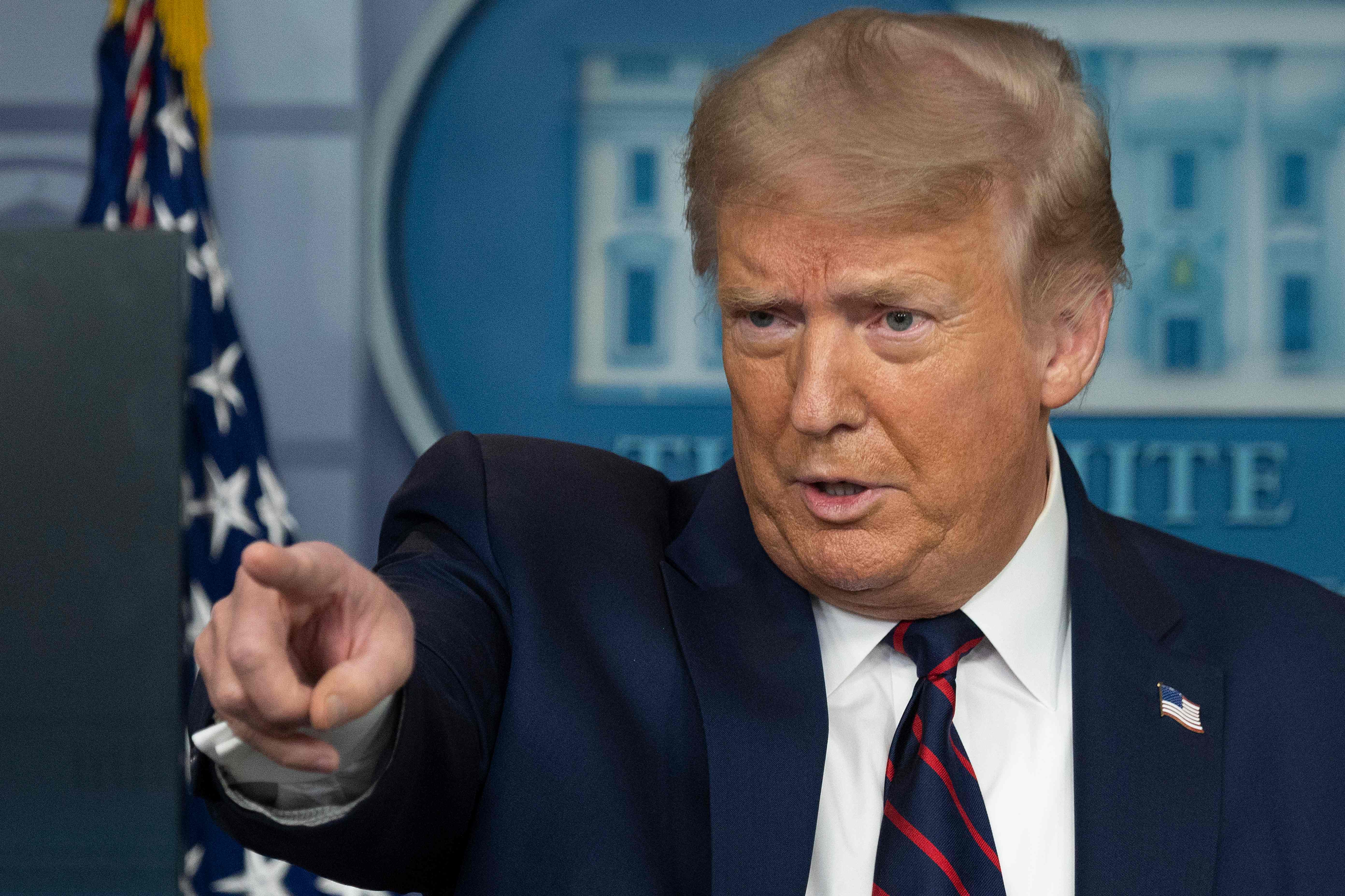 El presidente de Estados Unidos, Donald Trump, firmó este martes 21 de julio un memorándum para excluir a los indocumentados del conteo del censo. (Foto Prensa Libre: AFP)