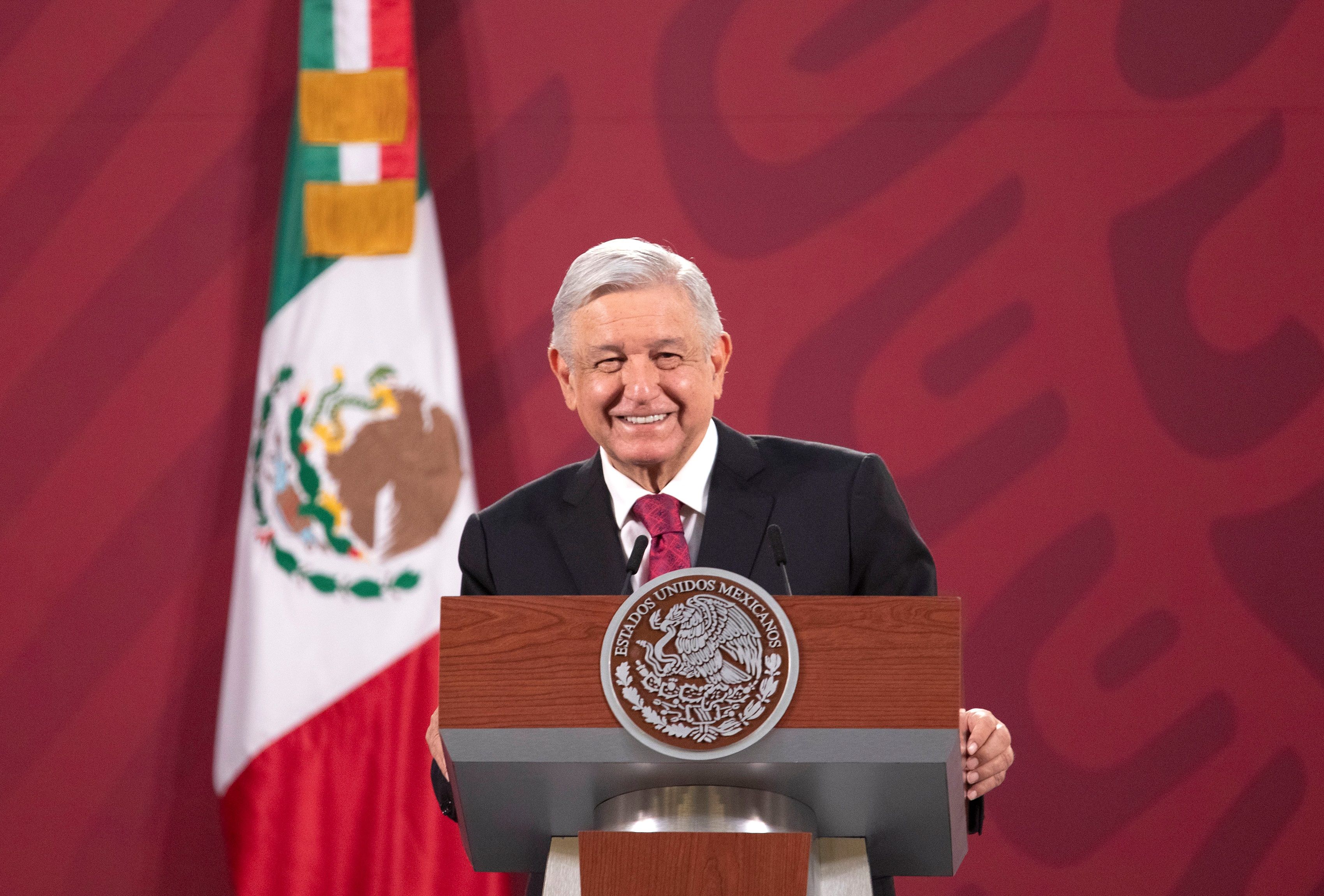 El presidente de México, Andrés Manuel López Obrador, informó que tiene encima de la mesa una sólida oferta de compra para el avión presidencial. (Foto Prensa Libre: EFE)