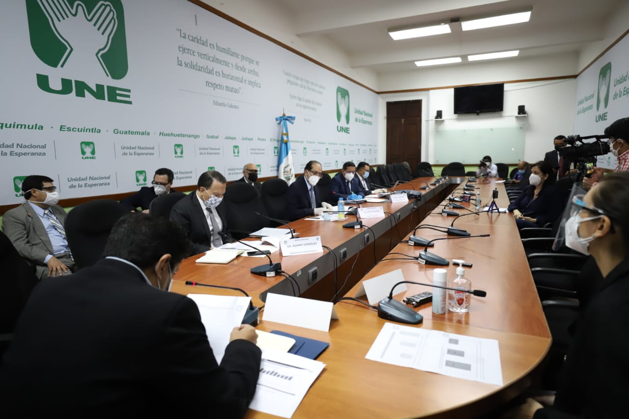 Funcionarios del Ejecutivo solo atenderán citaciones que cumplan con condiciones sanitarias para evitar el contagio de coronavirus. (Foto Prensa Libre: Hemeroteca PL)