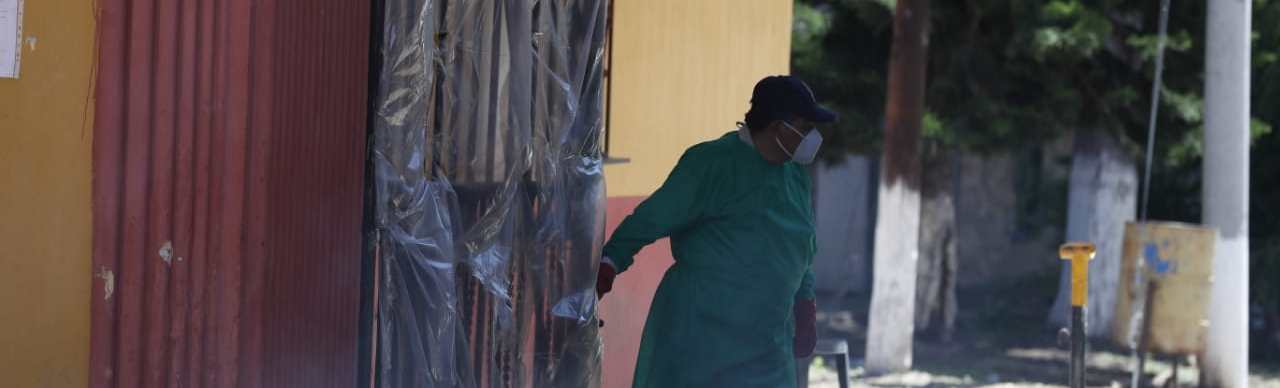 Las medidas contra el coronavirus se extreman en el país. (Foto Prensa Libre: Esbin García)