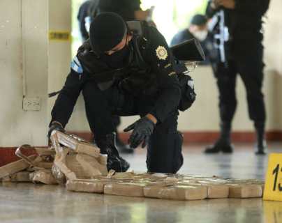 Guatemala decomisa 335 kilos de cocaína en embarcación procedente de Ecuador