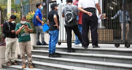 Las demandas por reinstalaciones en el sector público se han convertido en un contingente para las finanzas públicas, según el viceministro Edwin Martínez Cameros. (Foto Prensa Libre: Carlos Hernández)