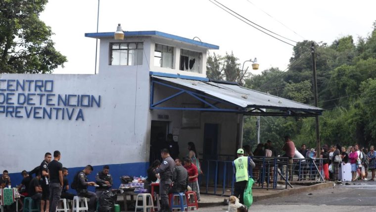 Hay 26 reclusos en las cárceles del país y 198 se han infectado de coronavirus. (Foto Prensa Libre: Hemeroteca) 