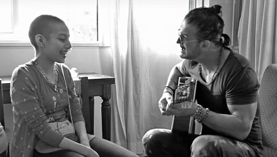 Ricardo Arjona conoció a  Verónica Luque en 2017. (Foto Prensa Libre: Cortesía Metamorfosis)