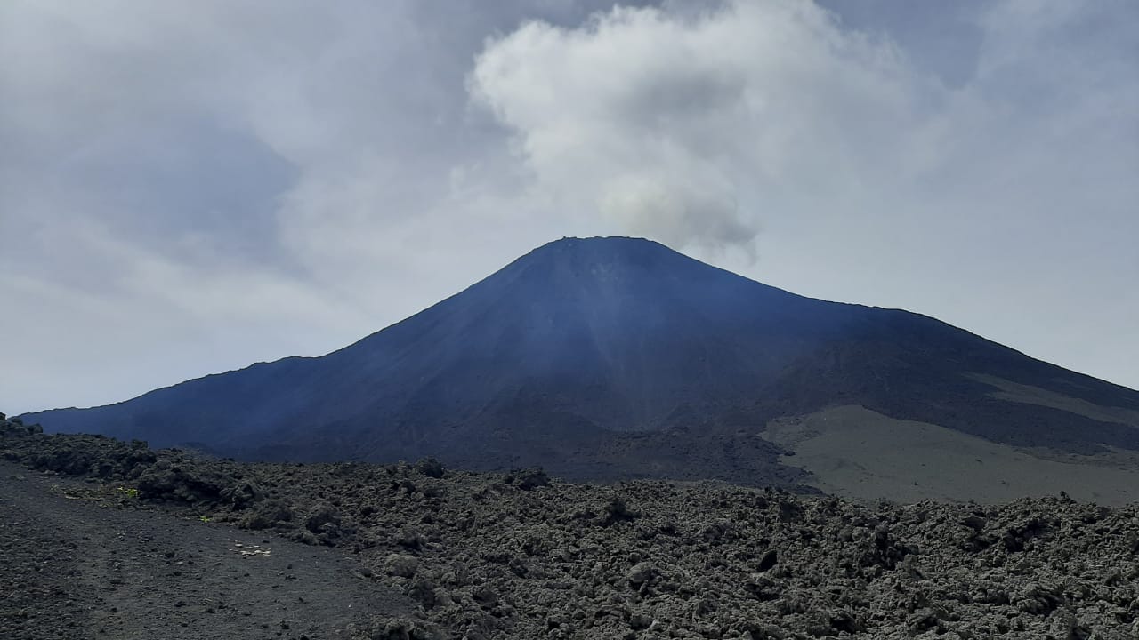 Foto divulgada por la Presidencia donde se muestra la actividad volcánica del Pacaya. 