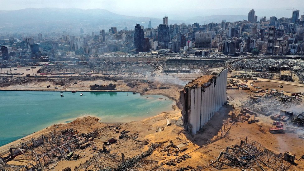 El puerto de Beirut, el corazón de la ciudad, quedó totalmente destruido. (Foto Prensa Libre: Getty Images)