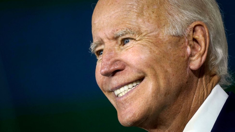Los valores que más se destacan de Joe Biden son su cercanía y capacidad de conectar con la gente común. (Foto Prensa Libre: Getty Images)