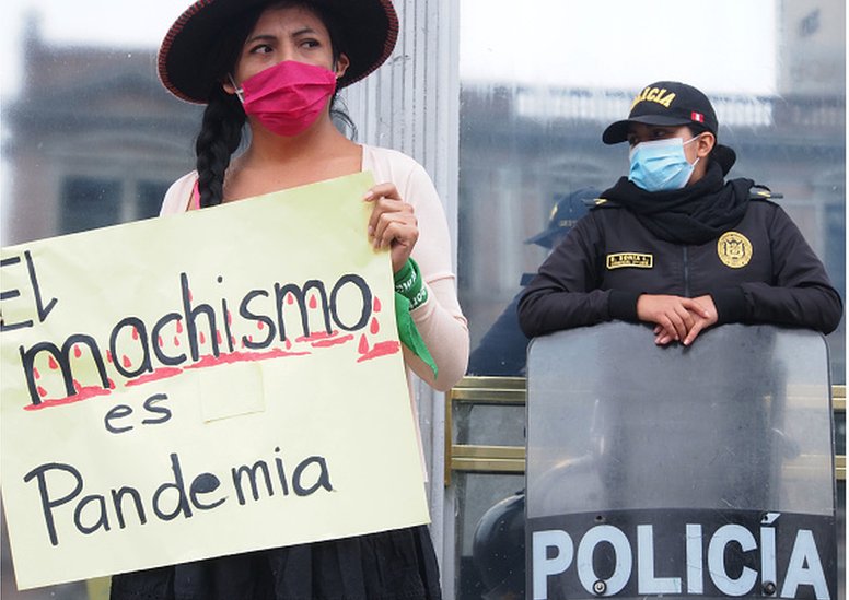 La desaparición de mujeres es un problema creciente en Perú. (Foto Prensa Libre: Getty Images)
