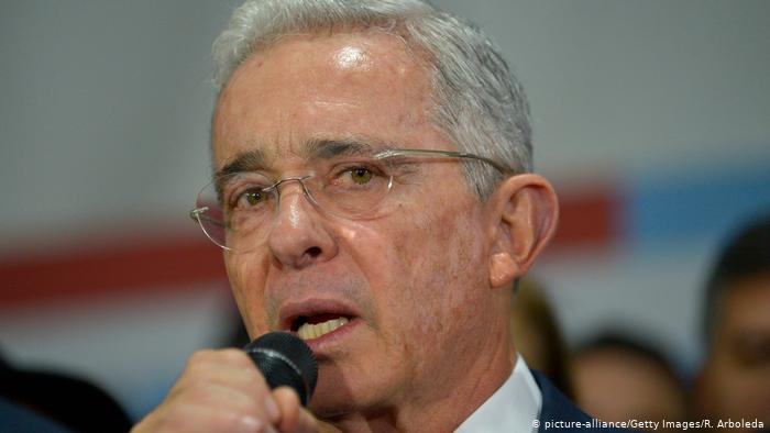 El expresidente de Colombia Álvaro Uribe. (Foto Prensa Libre: DW)