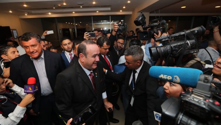 Alejandro Giamattei  se proclama ganador de las elecciones 2019. (Foto: Hemeroteca PL)