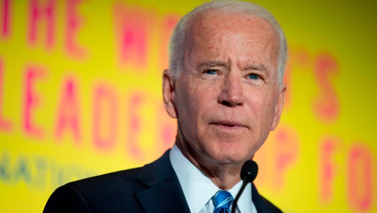 El aspirante demócrata a la Casa Blanca, Joe Biden, confirmó que eligió a Kamala Harris como compañera de fórmula. (Foto Prensa Libre: AFP)