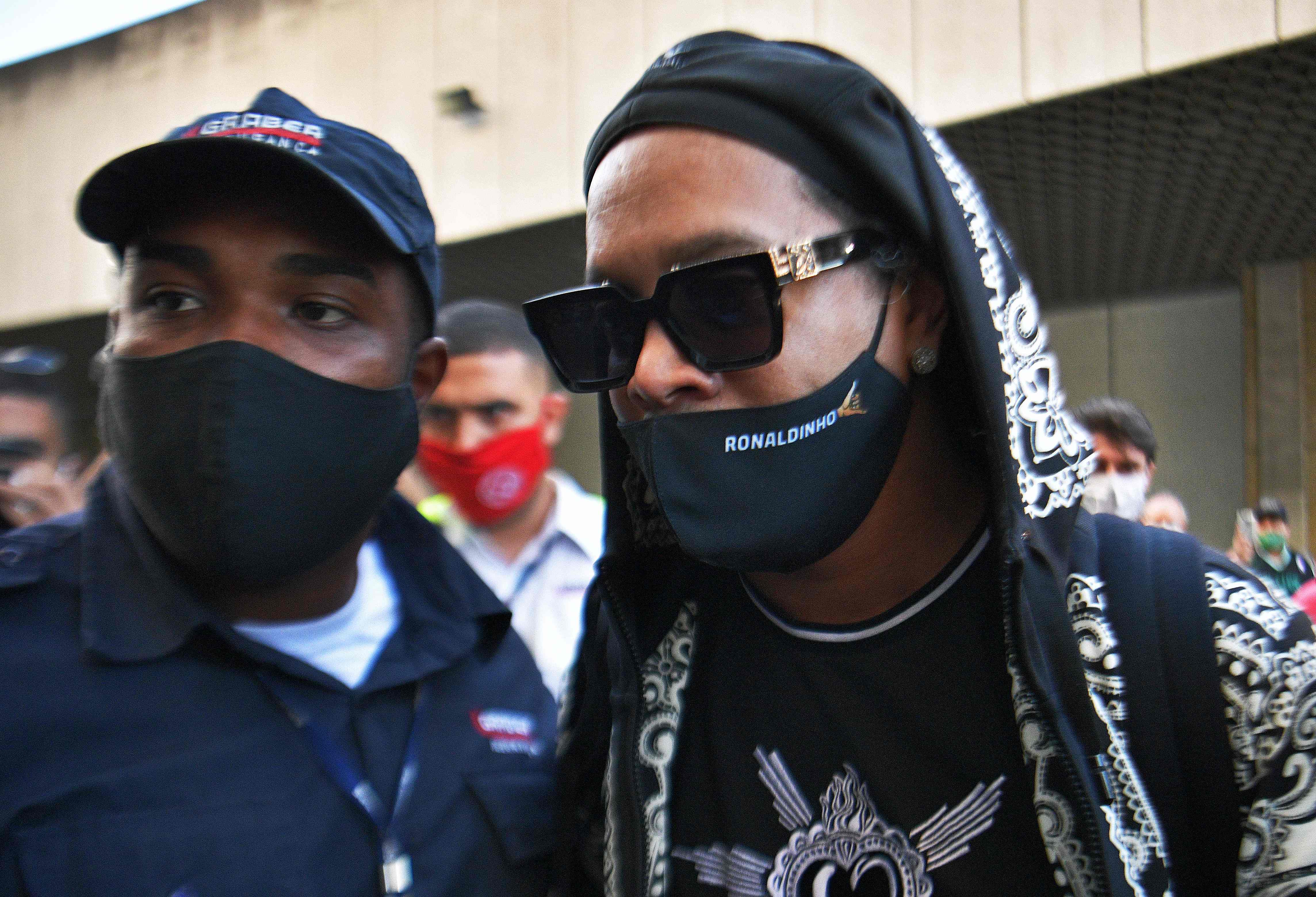 Ronaldinho dio positivo en un test de covid-19 este fin de semana. (Foto Prensa Libre: AFP)