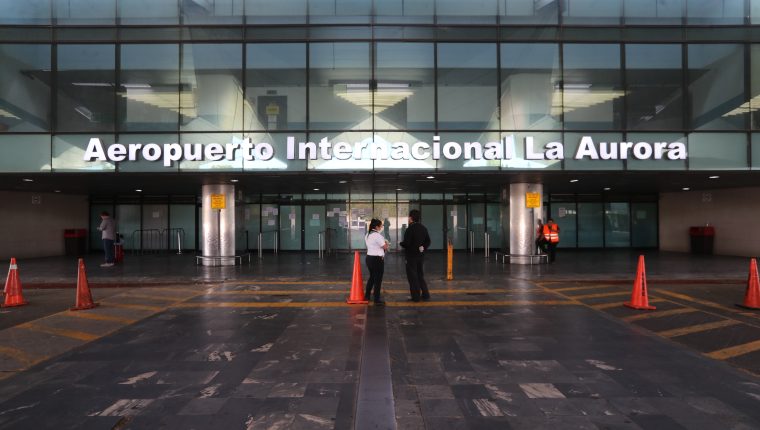 El Aeropuerto Internacional la Aurora empezará a recibir vuelos el 18 de septiembre de 2020. (Foto Prensa Libre: HemerotecaPL)
