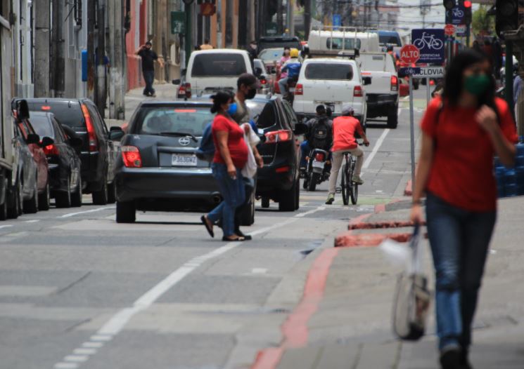 Guatemala ha comenzado la reapertura económica en medio de la pandemia del coronavirus. (Foto Prensa Libre: Byron García)