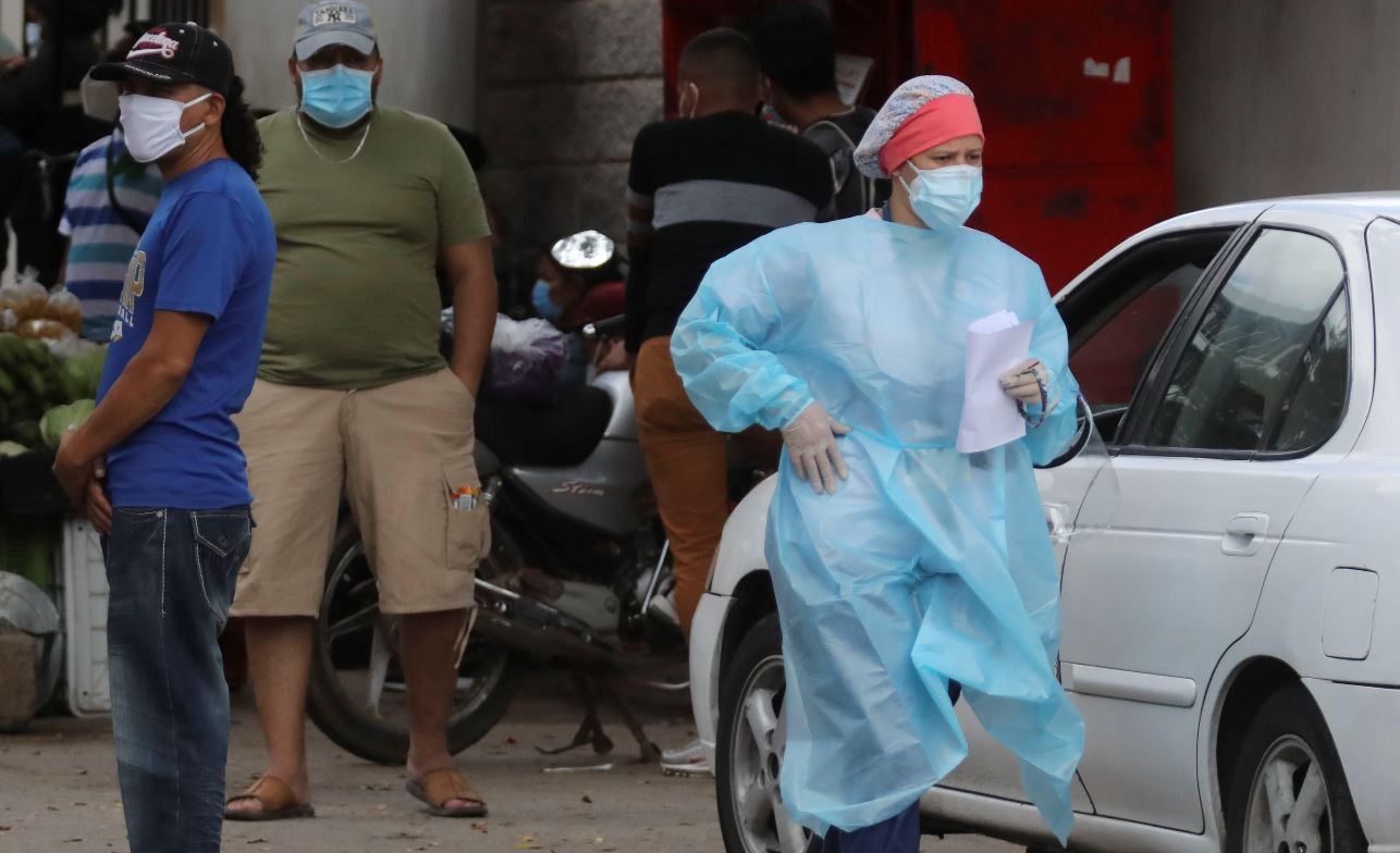 Honduras supera las mil muertes por coronavirus. (Foto Prensa Libre: EFE)