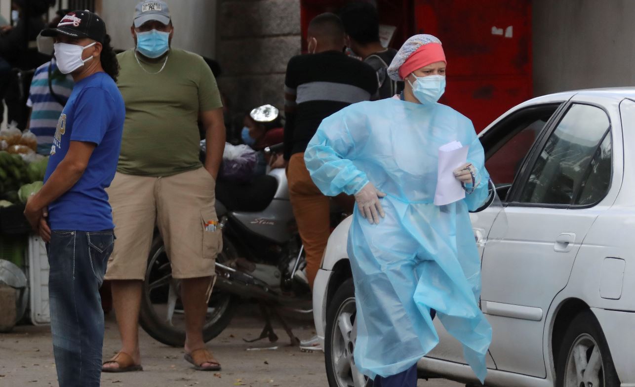 Honduras supera las mil muertes por coronavirus. (Foto Prensa Libre: EFE) 