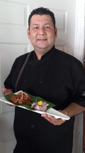 Festivo enterrado o barbacoa de Petén del Chef Charles Sandoval