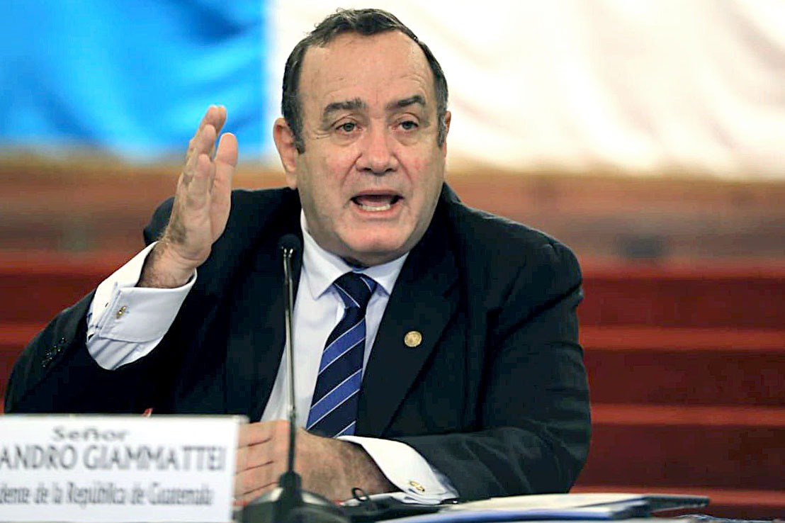 El presidente Alejandro Giammattei reconoció que hay mafias en el Ministerio de Salud que dificultan el accionar de las autoridades. (Foto Prensa Libre: Hemeroteca PL)