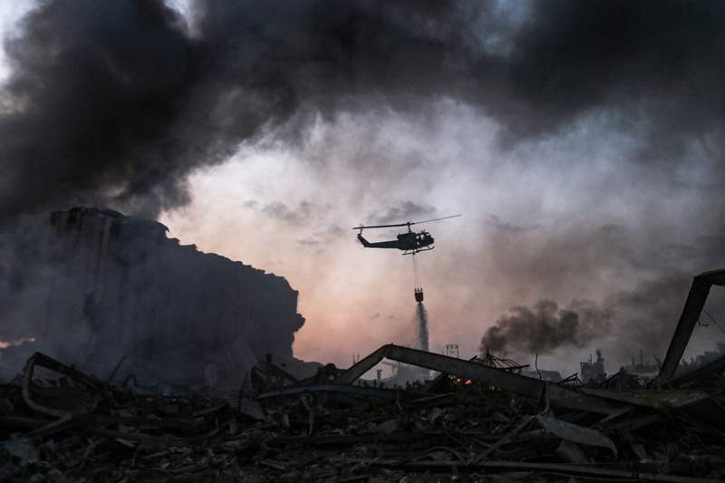 Las violentas explosiones en el puerto de Beirut han provocado destrucción total en los alrededores. (Foto Prensa Libre: AFP)