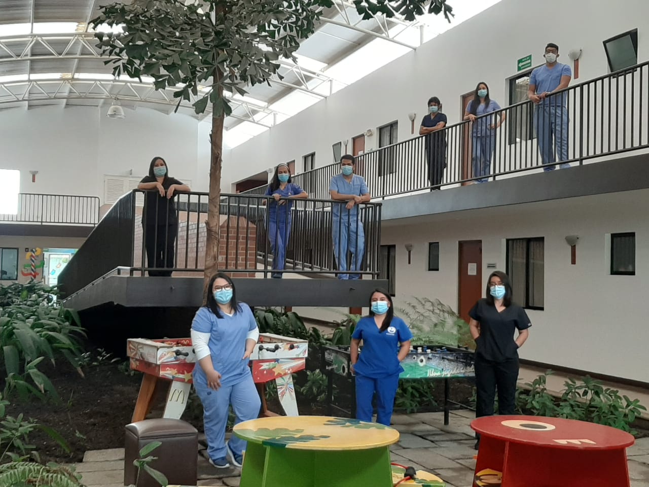 La Casa Ronald McDonald se ha convertido en un segundo hogar para los médicos que trabajan en los hospitales temporales. (Foto Prensa Libre: Andrea Domínguez)