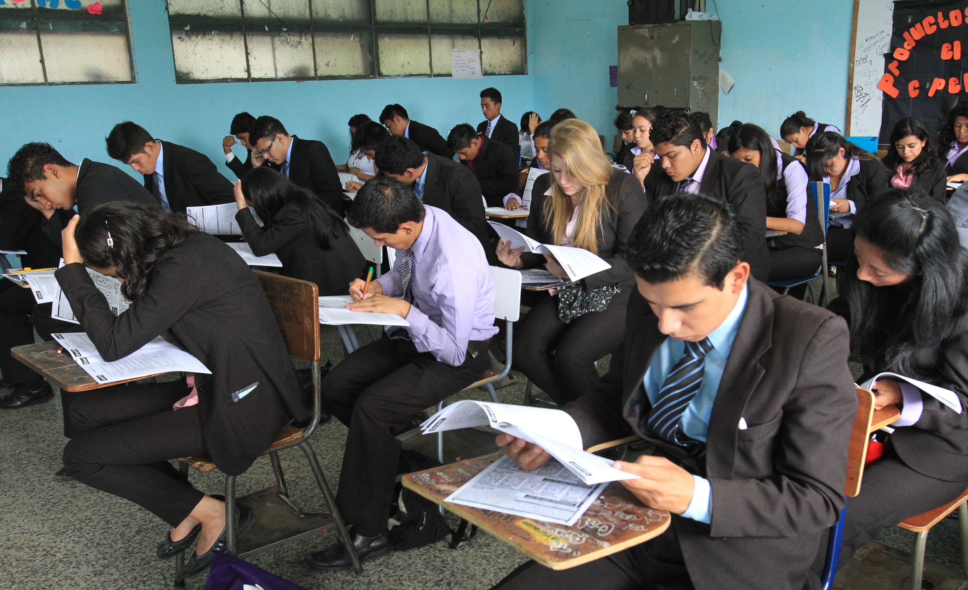 Pruebas a los graduandos de Guatemala.  (Foto Prensa Libre: Hemeroteca PL)