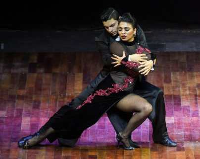 Pareja de colombianos gana inédito Mundial de Tango virtual