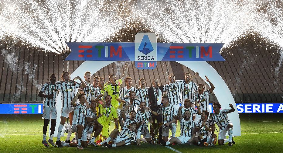 Juventus festeja el título de campeón de la Liga italiana