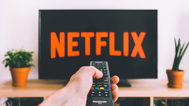 Netflix se ha convertido de manera indiscutible en la plataforma líder de la televisión “a la carta”. Foto: freestocks.org