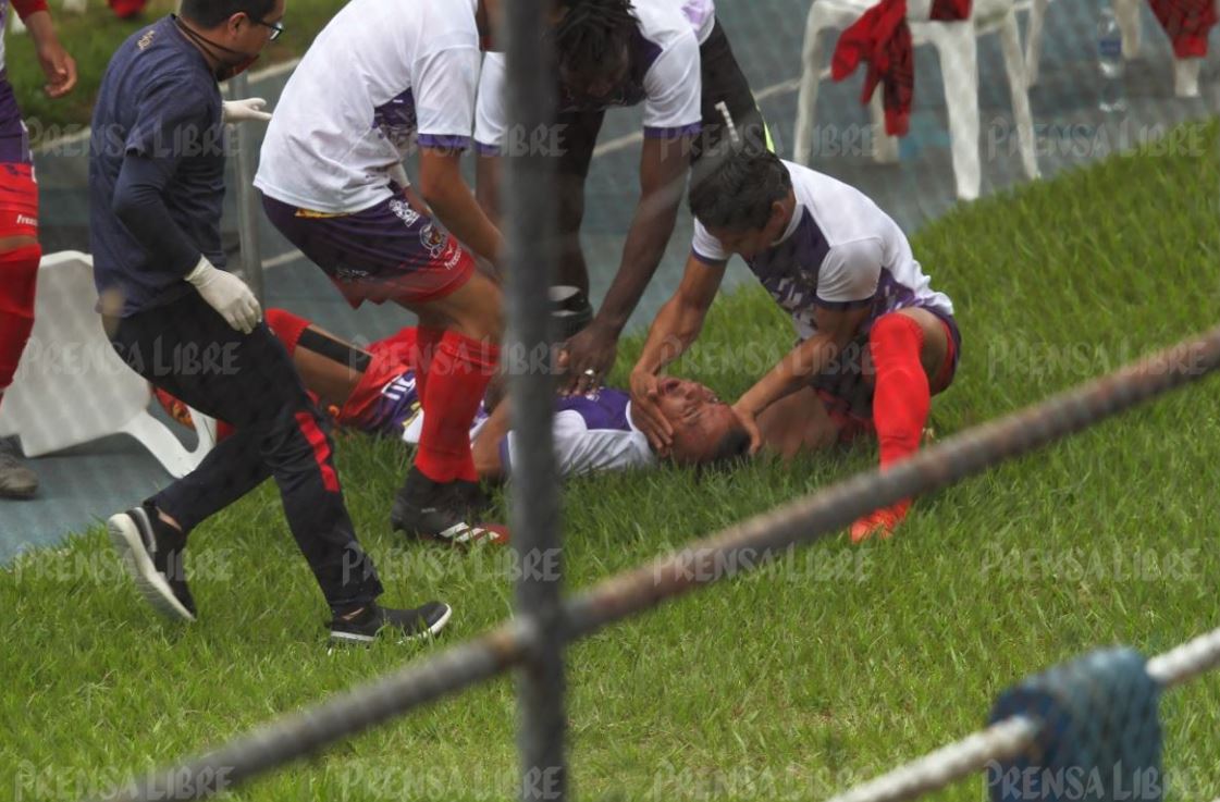 Jugador de San Pedro sufre derrame facial en el partido contra Achuapa por el ascenso a la Liga Nacional