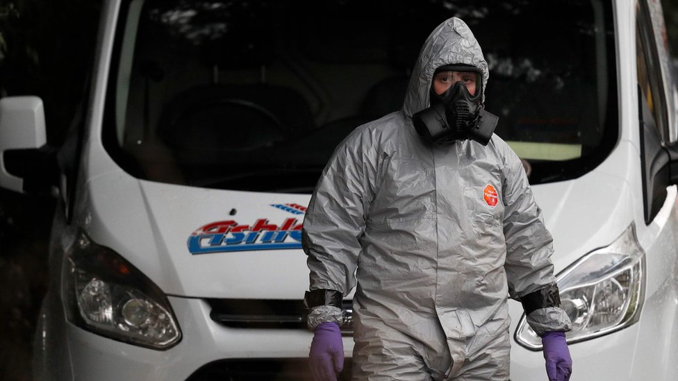 Expertos de la defensa británica fueron los que identificaron la sustancia en el caso Skripal. (Foto Prensa Libre: AFP)