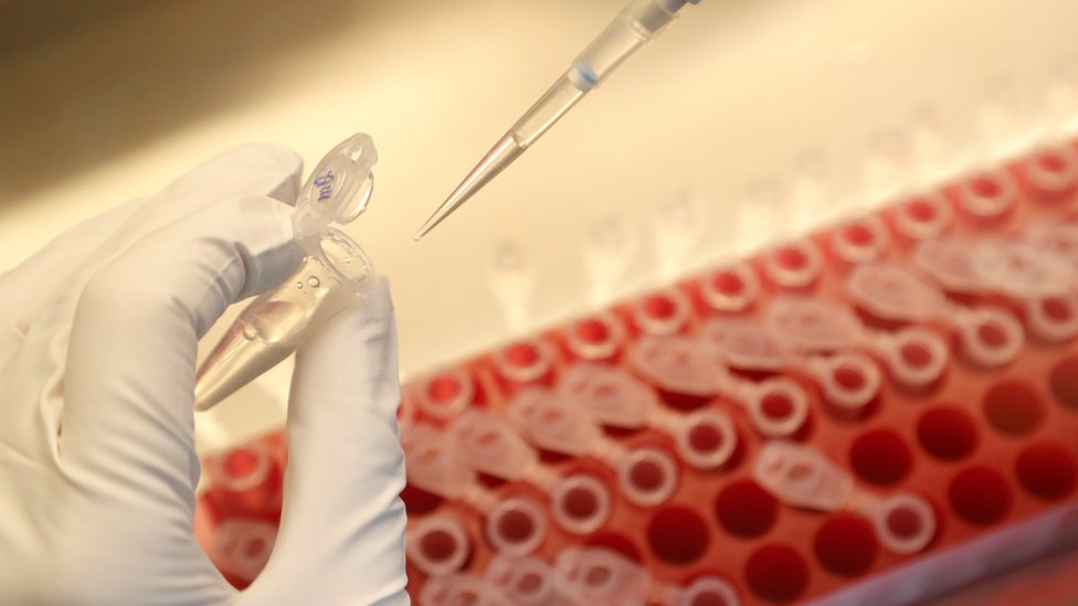 Las farmacéuticas se comprometieron a no acelerar las fases del proceso. (Foto Prensa Libre: Reuters)