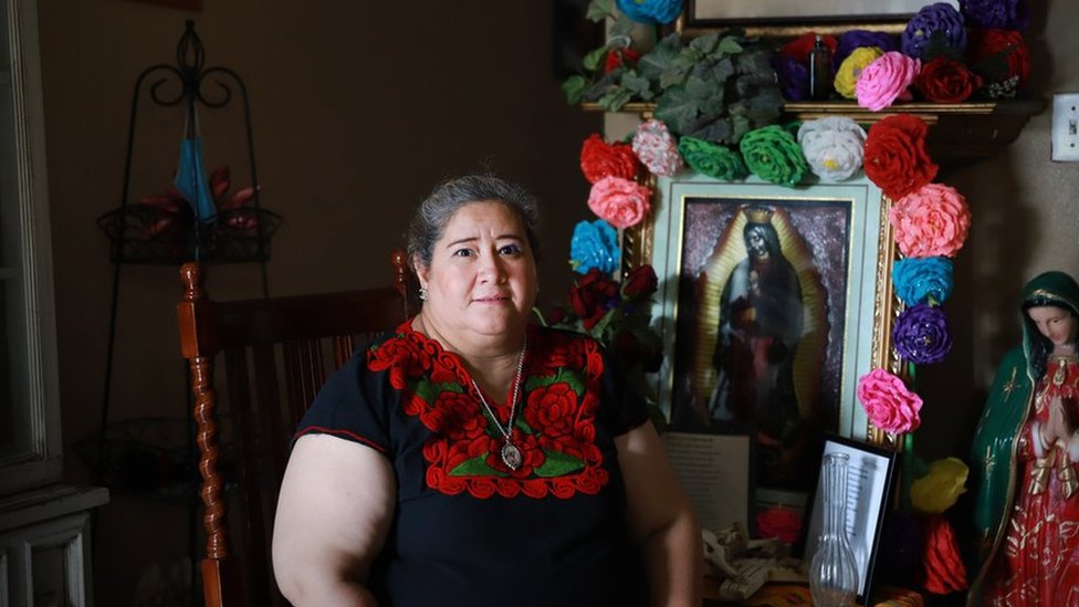 Hilda Robles comenzó una tanda para superar sus propios problemas financieros. (Foto Prensa Libre: Alejandra Sol Casas)