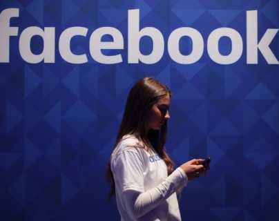 Facebook: la exempleada que denuncia que la red no hacía nada para combatir campañas de manipulación política en todo el mundo