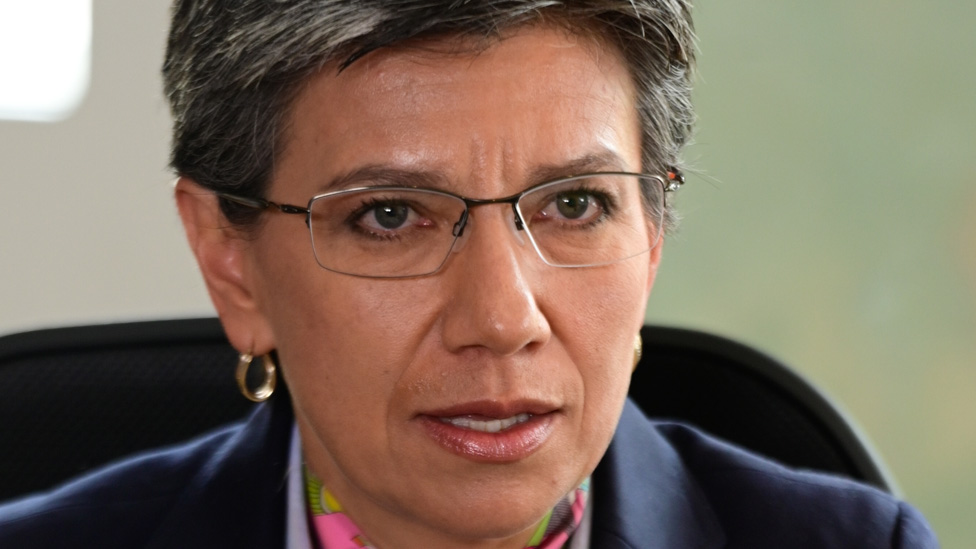 Claudia López tiene un apoyo poco frecuente para alcaldes en Bogotá. Pero la clase política la critica desde izquierda y derecha. (Foto Prensa Libre: Prensa Alcaldia)