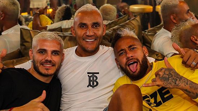 Icardi, Keylor y Neymar de vacaciones en Ibiza.