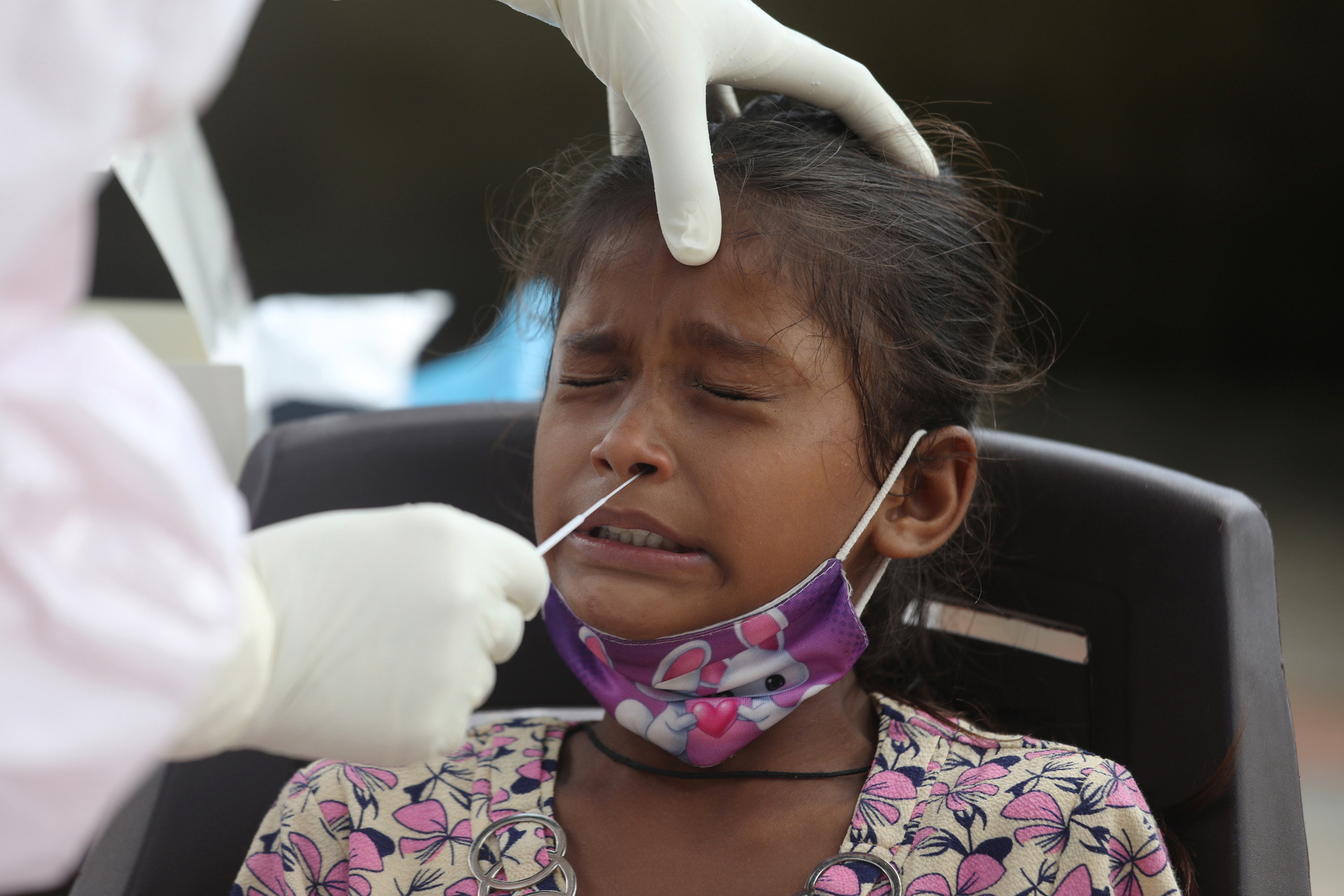 Los niños pueden padecer una grave forma de inflamación sistémica a causa del coronavirus. (Foto Prensa Libre: EFE)