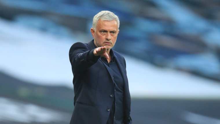 Jose Mourinho es el actual entrenador del Tottenham. (Foto Prensa Libre: EFE)