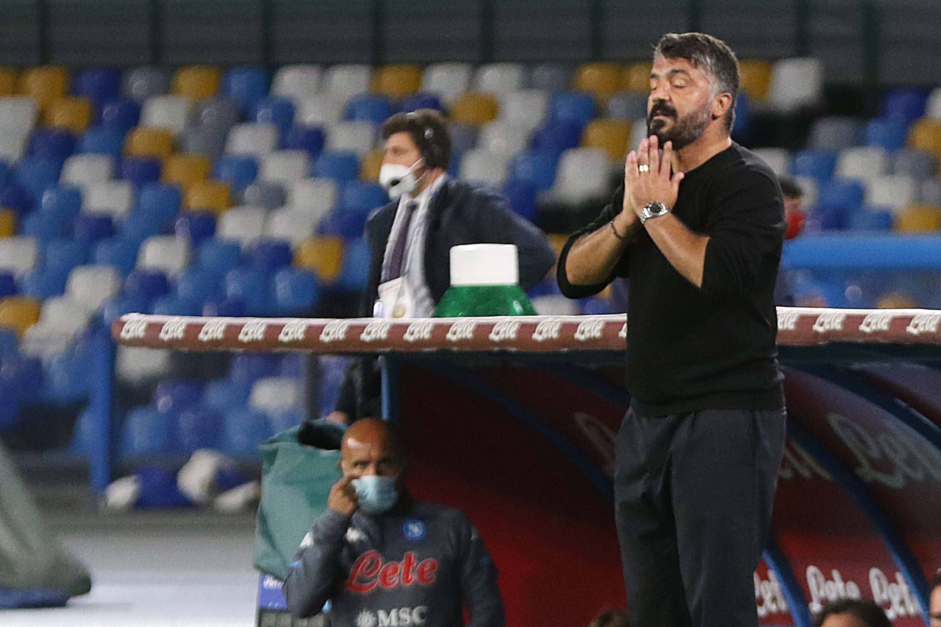 El equipo del Nápoles no se presentó a jugar ante la Juventus y ha aclarado que su entrenador no ha dado positivo por covid-19. (Foto Prensa Libre: EFE)
