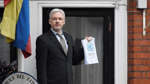 El fundador de Wikileaks fue detenido en abril de 2019 después de pasar siete años en la embajada de Ecuador en Londres. (Foto Prensa Libre: EFE)